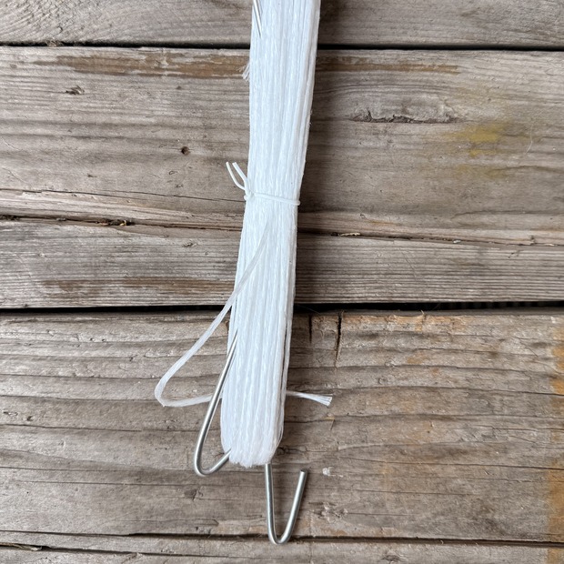 Tomatenhaken mit Schnur