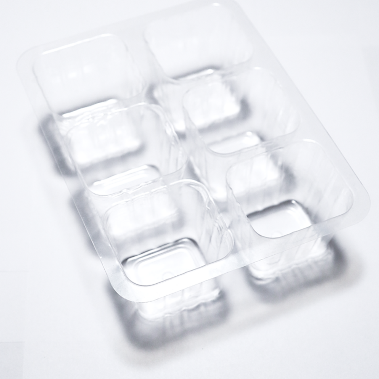 24 Anzuchttöpfe aus Plastik / Kunststoff (5x5x7 cm)