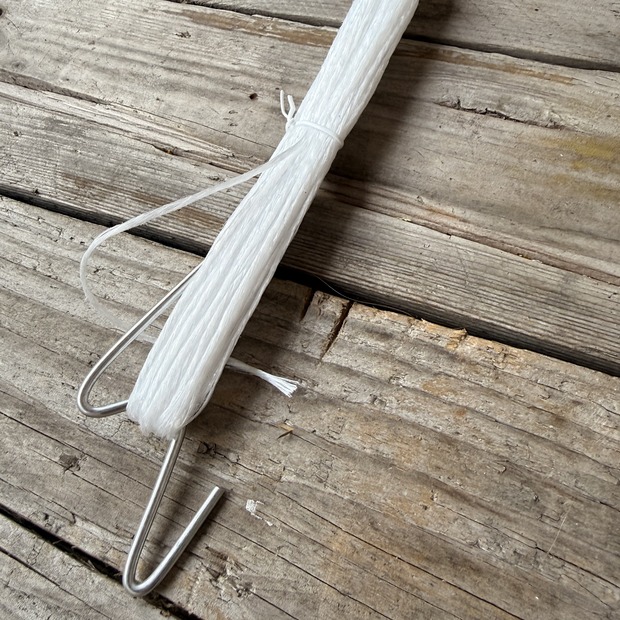 Tomatenhaken mit Schnur